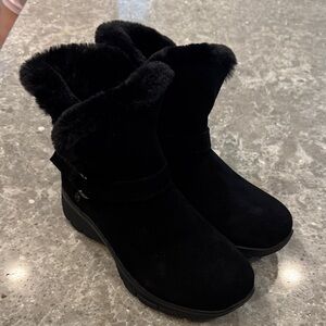 Women's Skechers Black Fur-Lined Slip In Boots